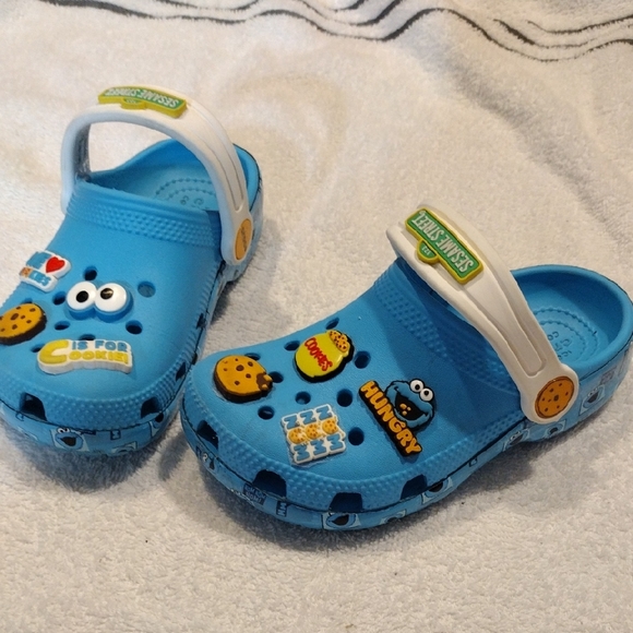 Crocs Sesame Street Blue and White Sandals with Fun Cookies Monster Badges. - Picture 2 of 4